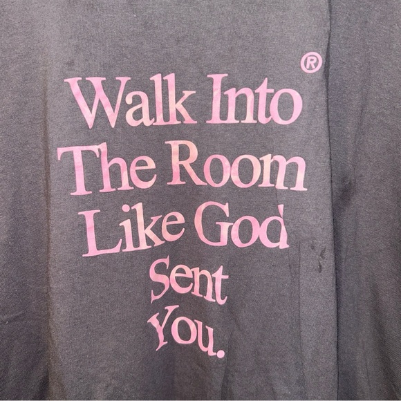 Walk Into The Room Like God Sent Me-2 Xl T-Shirt - Picture 2 of 4